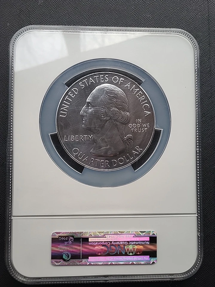 2010 MOUNT HOOD 5 OZ SILVER NGC MS69  - Image 2 of 2