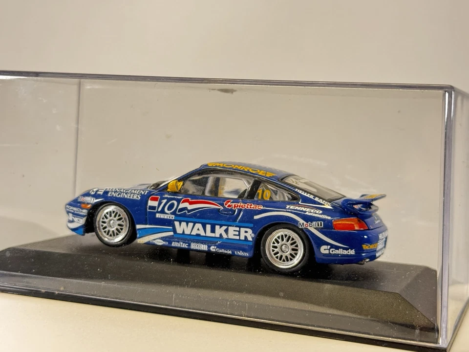Porsche 911 Minichamps. Porsche Supercup 1998. Team Manthey. Diecast escala 1/43 - Imagem 3 de 4