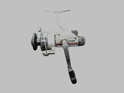 Vintage ESTATE Fishing Reel  SILSTAR EX2240  Gear Ratio 4.6:1