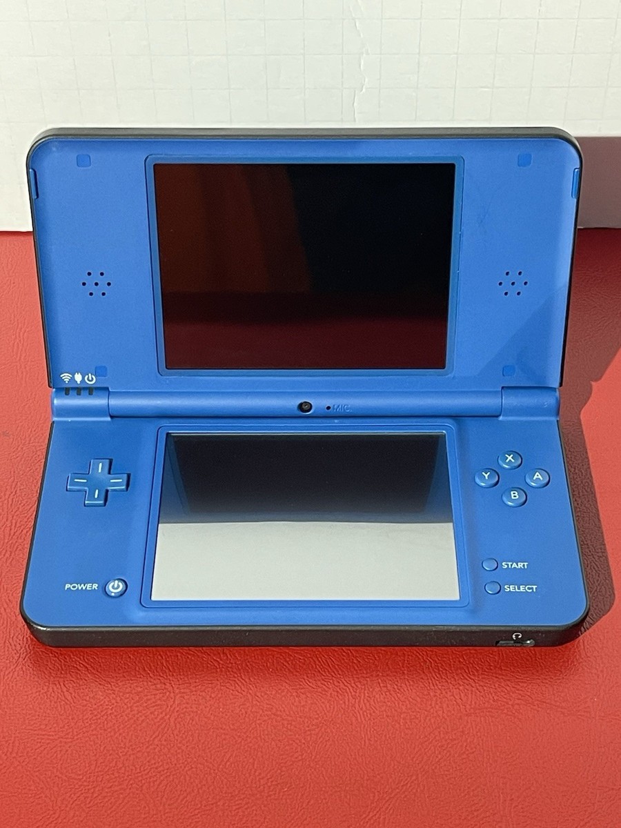 Nintendo DSi XL Blue Console With Charger,Hard Case, And Game | eBay