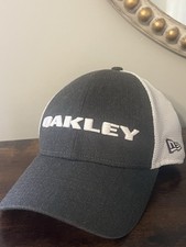 Oakley New Era 9FORTY Trucker Hat Gray White Mesh Snapback Adjustable