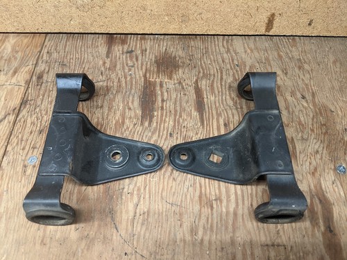 1977 Suzuki GS750 B OEM Front Forks Triple Tree Clamp Brackets Ears 51500-45820 - Imagen 1 de 2