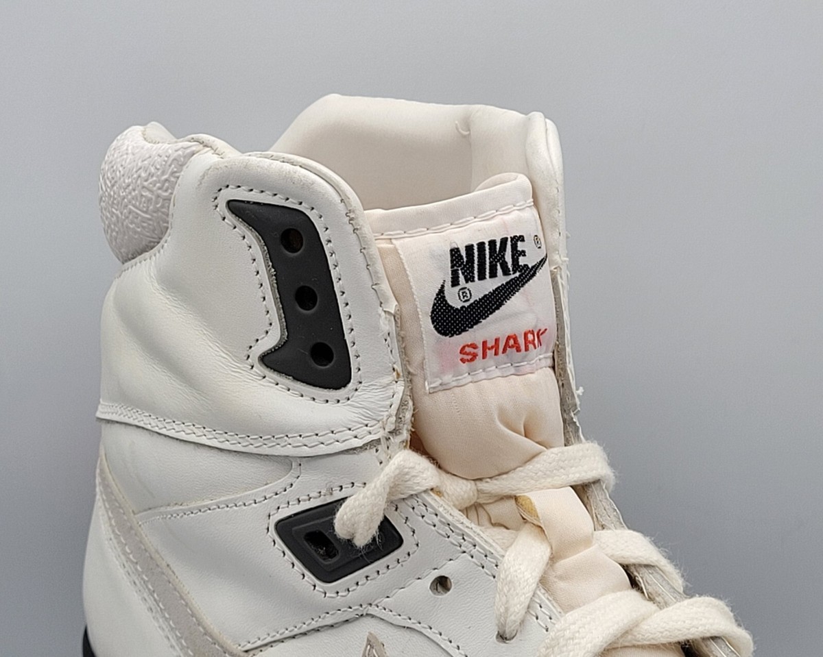 Vintage 1990's Nike Shark Football Cleats White / Cream Sz US 10.5