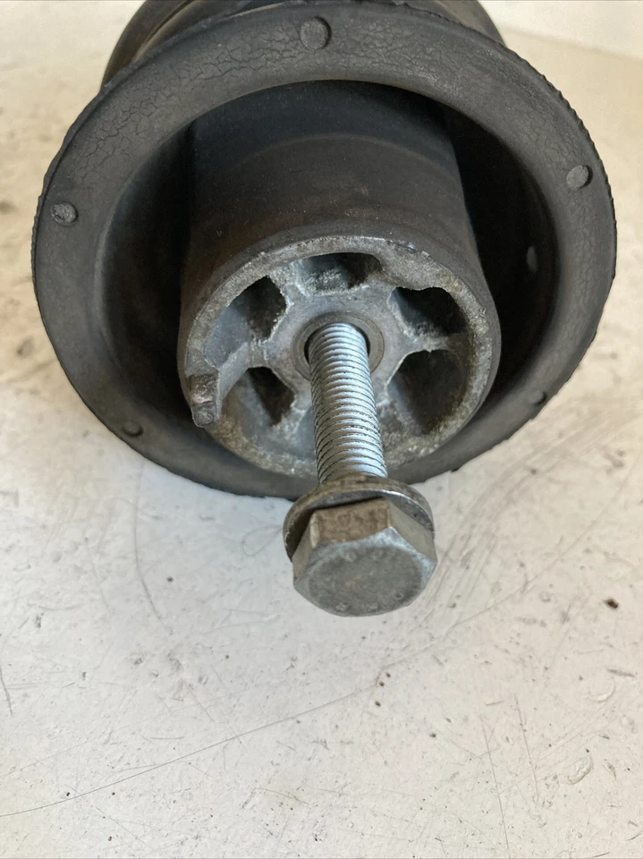 Chrysler Crossfire Engine Mount A2032410413 Genuine 3.2 V6 2006 Year - Image 4 of 4