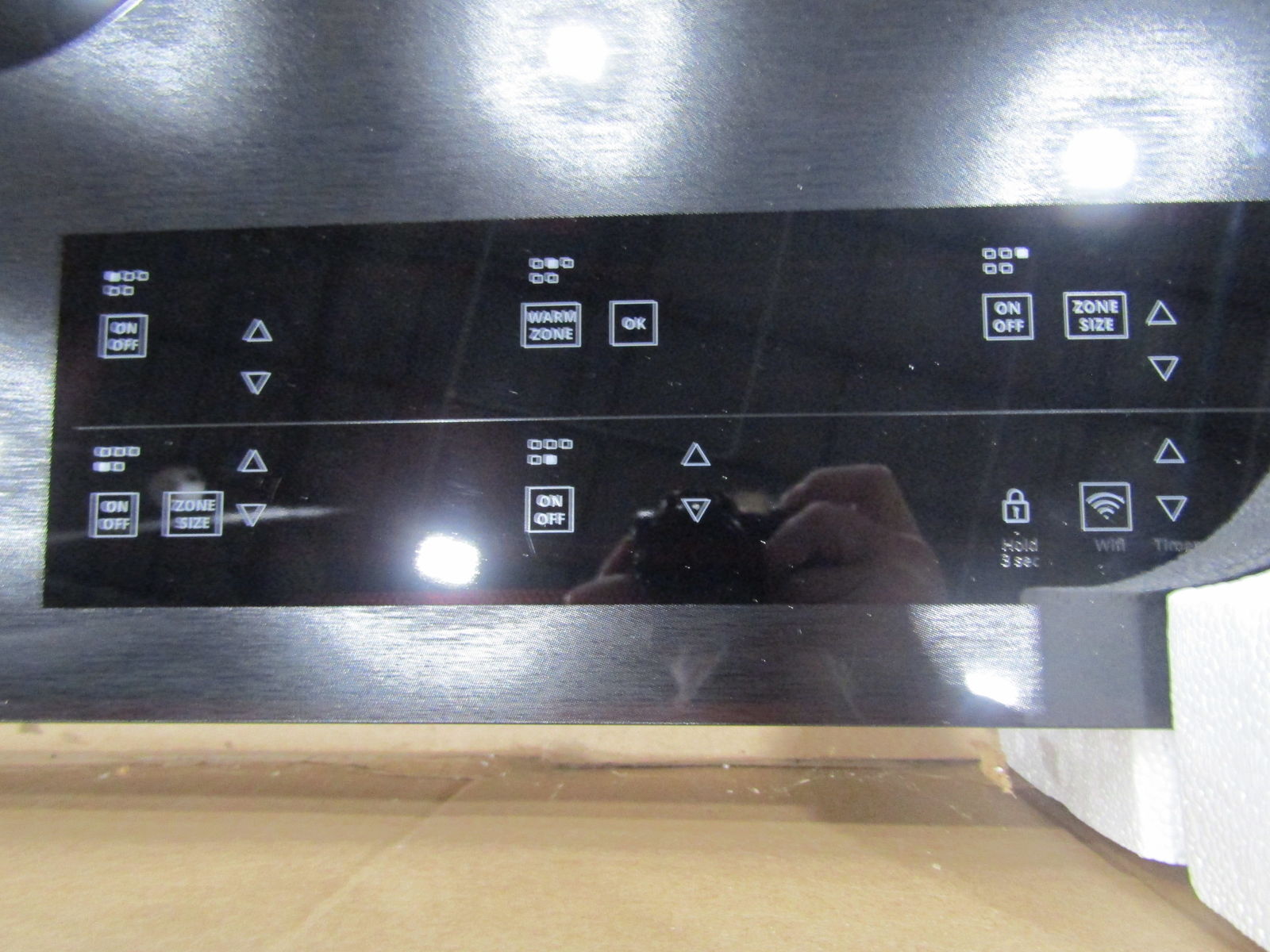 Whirlpool 30in BuiltIn Electric Cooktop WCE77US0HB Black eBay
