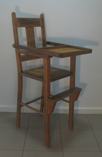 VINTAGE CHILDS TIMBER HIGH CHAIR
