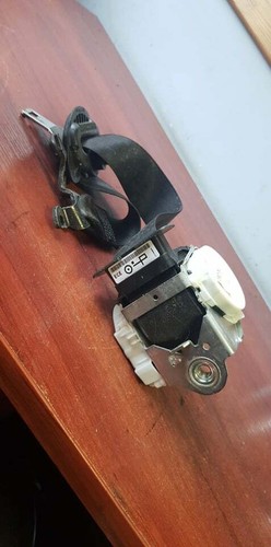 BMW E87 1er Sicherheitsgurt vorne rechts 7069956