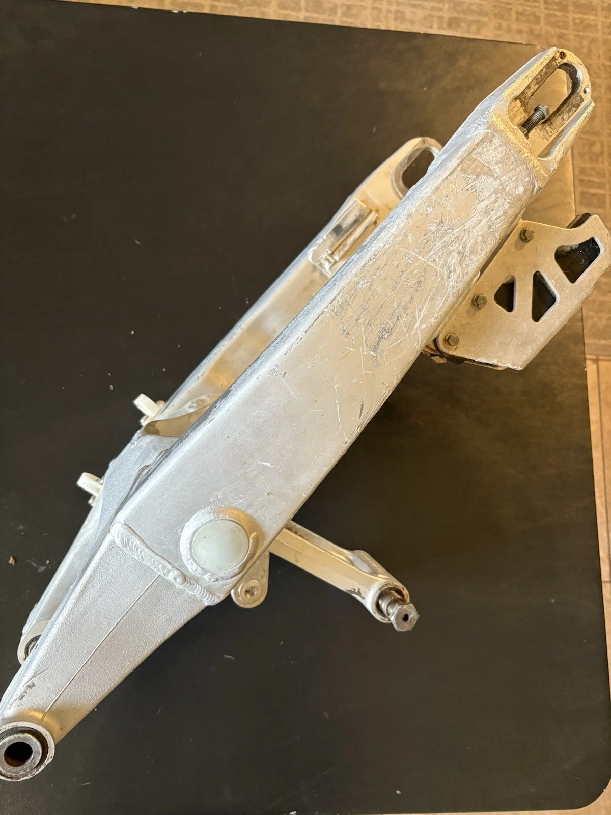 2000 Yamaha Yz125 Swing Arm Rear Shock Link Linkage Dog Bone Chain Guide Slider