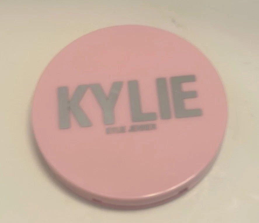 Kylie Cosmetics 2019 Birthday Pressed Body Glow Shimmer Highlighter - Image 2 of 4