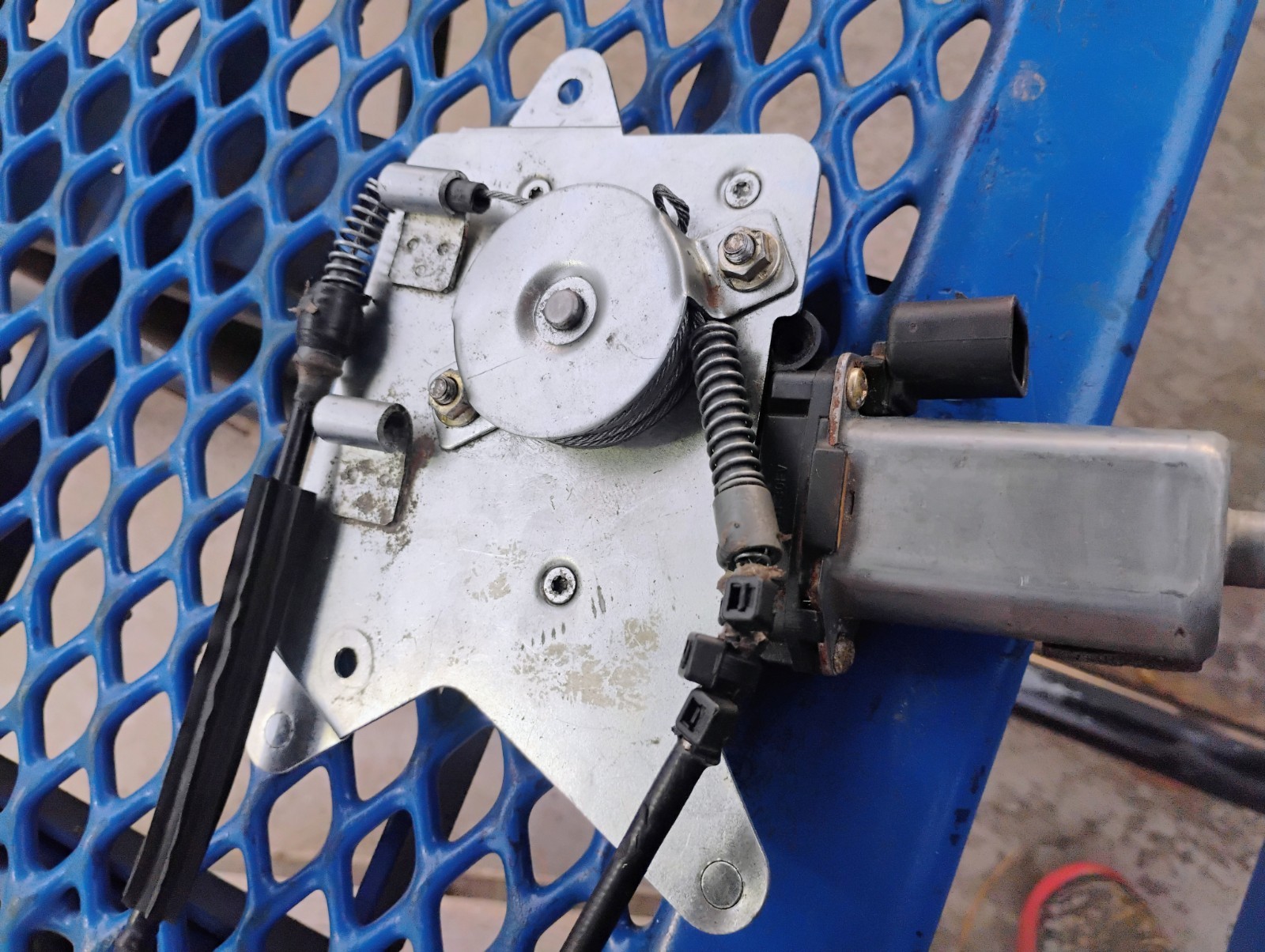 Lotus Elise Exige Mk2 Left Driver Side Window Regulator Motor 
