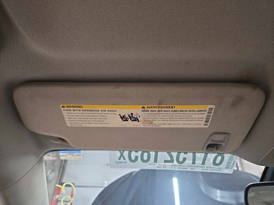 Used Left Sun Visor fits: 2014 Chevrolet Malibu Left Grade A Foto 2 de 4