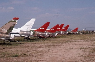 Kodachrome Dia F-100 Super Sabre Lineup USAF Davis Monthan AMARC 1993 (D18)