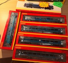 Hornby R3268 Class 67 + FULL Mk3 set with DVT Arriva Trains Wales - DCC Fitted
