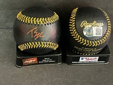 Thomas Saggese Cardinals Auto Signed Black Baseball Beckett Rookie Holo