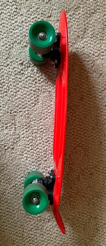 22" Kids Skateboard SP-700 Red with Green Wheels - Picture 5 of 8