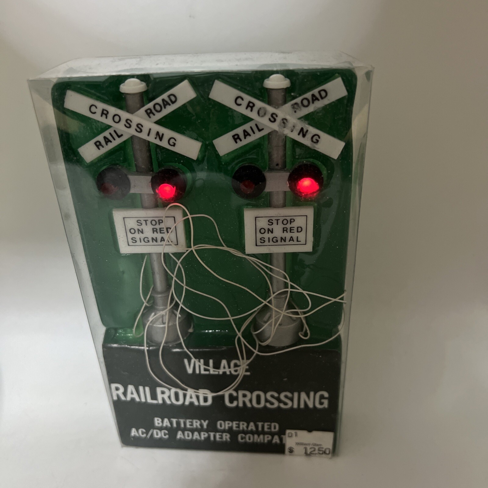 Dept 56 Village Railroad Crossing Accessories 55018 Set of 2, Tested