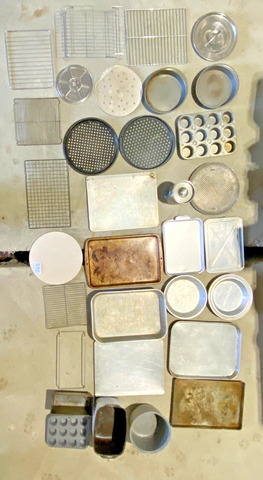 BAKING SHEETS ALUMINUM METAL STORAGE CONTAINERS LIDS PIE TINS MOLDS PIZZA STONE