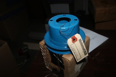 NOS Ford 1975 - 81 2704ET 6 cyl diesel water pump pulley DKN-8509-C