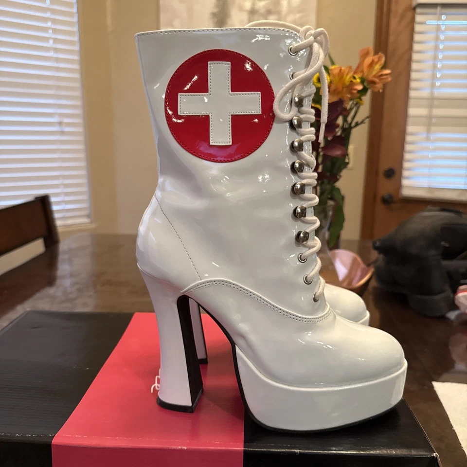 Sexy Ellie White Nurse Boots - 5 1/2" chunky heels - Sizes 8 Great condition - Image 4 of 4