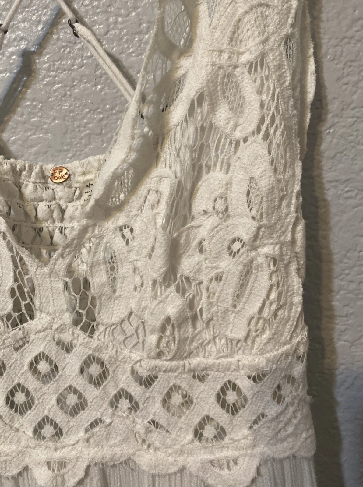 OFF WHITE Free People One Adella Vestito Slip Donna Med. Cinturino in pizzo bianco panna con volant boho