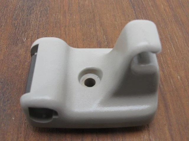 Chrysler LHS 1994-1997 BEIGE DOBLE lado del pasajero solo clip para parasol (1) Foto 2 de 4