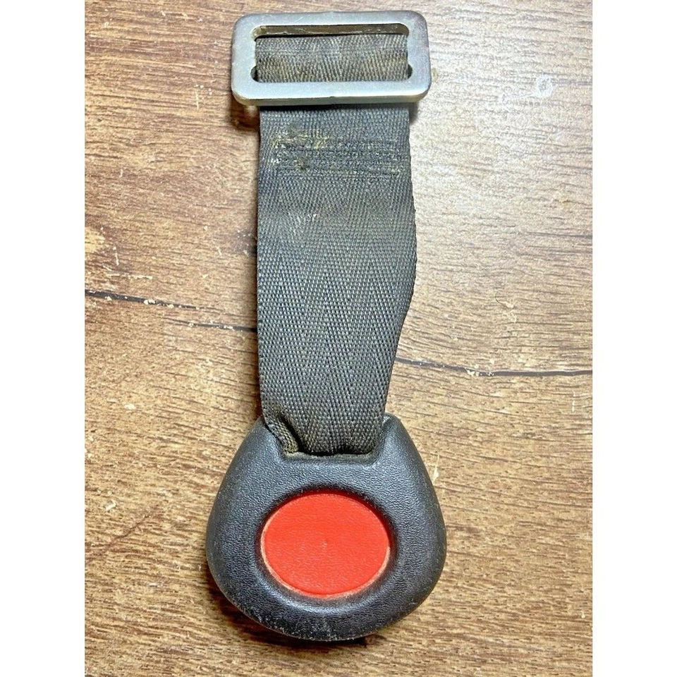 Graco Snugride Baby Infant Crotch Buckle with Safety Clips 5" - Image 2 of 4