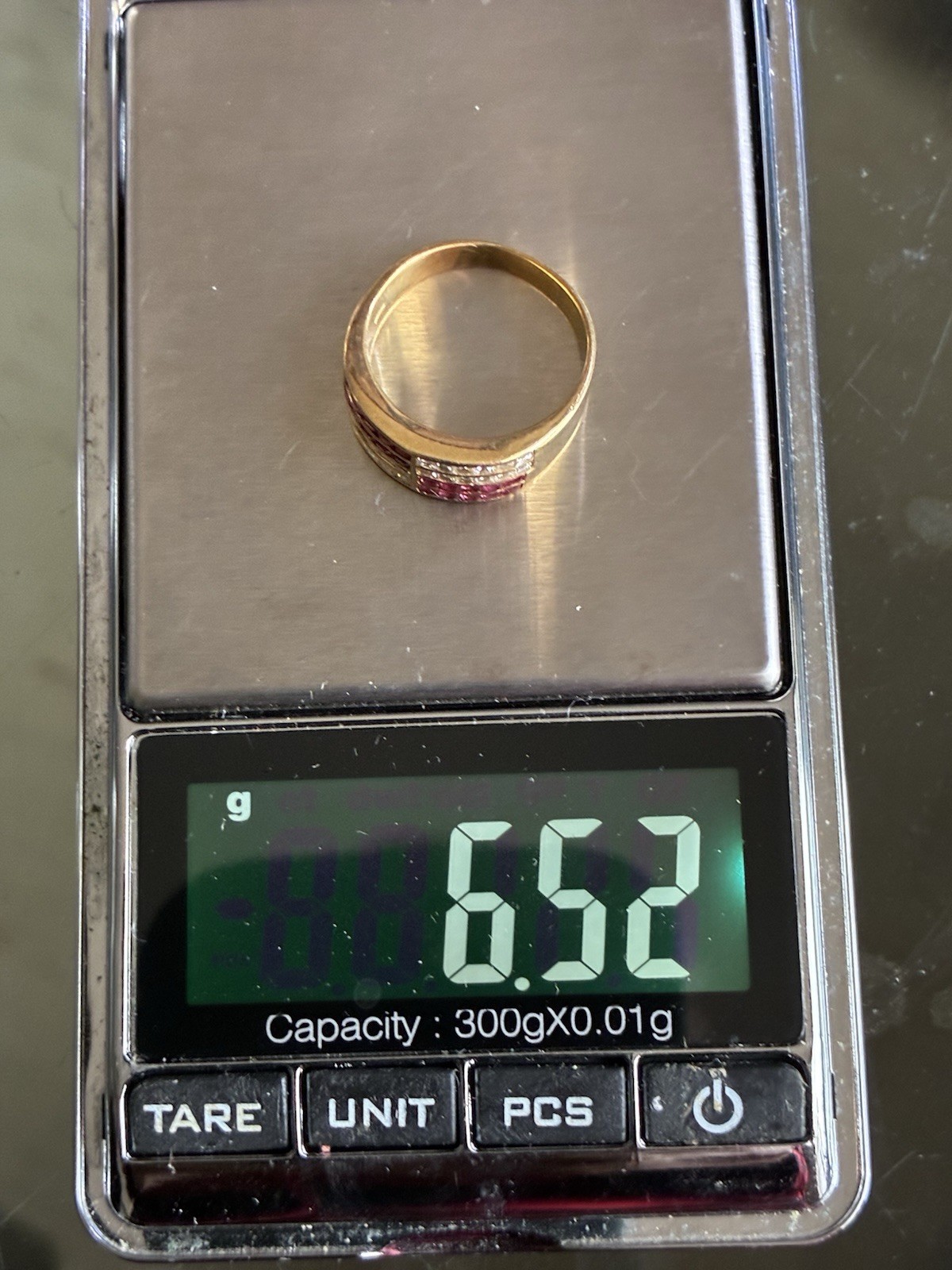14 kt solid gold diamond and ruby ring - image 5