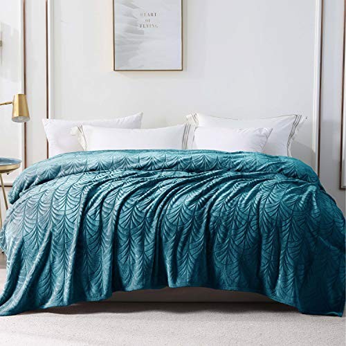 Whale Flotilla Flannel Fleece Queen Size Bed Blanket, Soft Velvet Lightweight - Picture 8 of 10