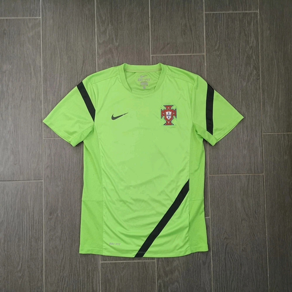 Portugal 2012 Nationalmannschaft Trikot Größe: S Fußball Streatwear Nike Sport