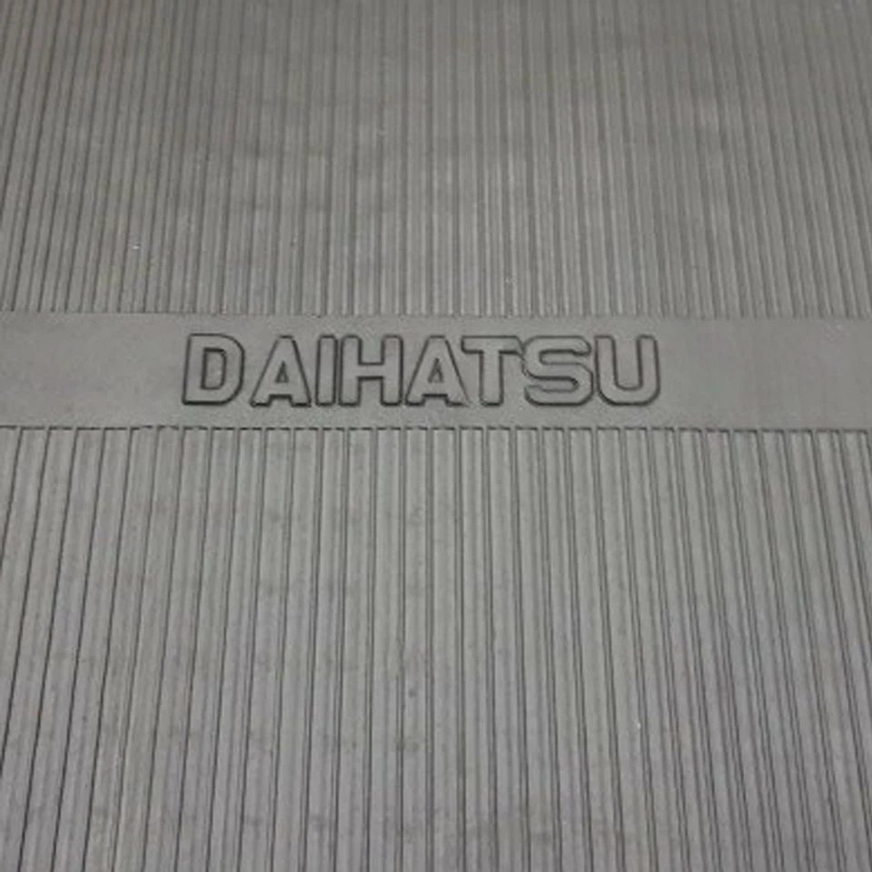 Daihatsu TAFT F20 F50 F40 ROCKY FEROZA SHORT TYPE NEW Interior Floor Carpet - Image 3 of 4