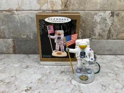 Hallmark 1994 The Eagle Has Landed Neil Armstrong Voice Magic Ornament...NIB