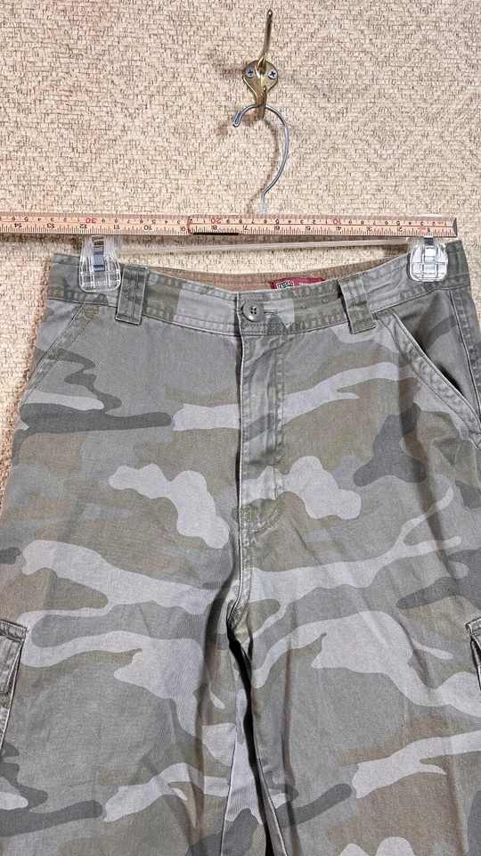 De colección. PANTALÓN/PANTALÓN CORTO CARGO FADED GLORY TALLA 14 NIÑO VERDE CAMUFLAJE DESCOLORIDO 100% ALGODÓN Foto 2 de 4