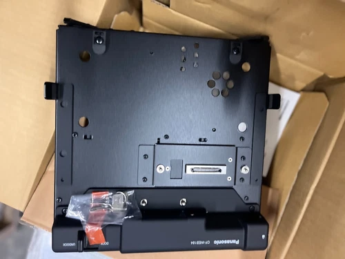 NEW Panasonic VEHICLE MOUNT WITH DUAL CONNECTOR FOR CF-19 CF-WEB184 + KEYS SEALE