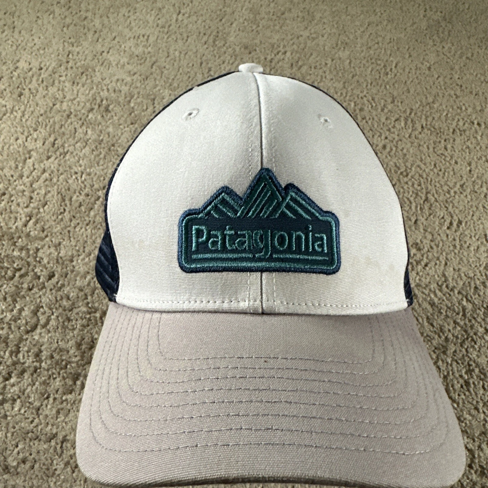 Patagonia Trucker Hat Cap Adult White Gray Fits Roy Logo Mesh Back Hiking