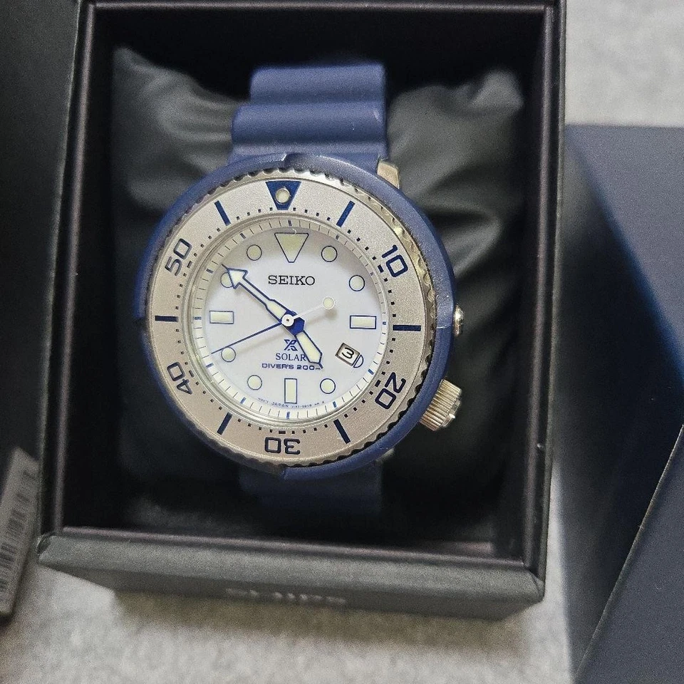 Seiko Prospex Limited Diver's Watch Solar White Dial Blue Case Unisex Used - Image 2 of 4