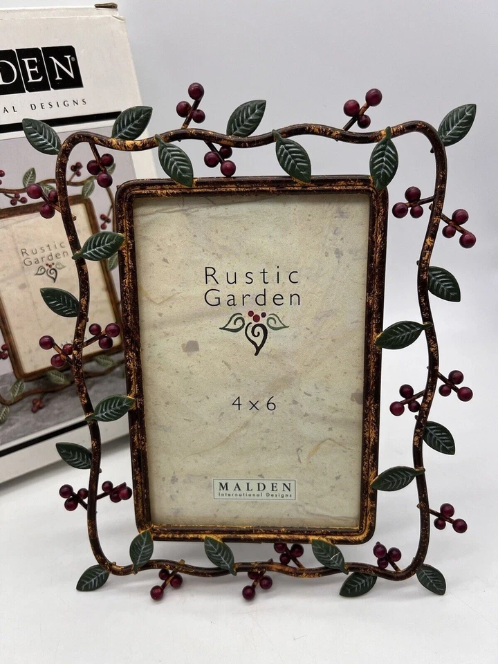 Marco de fotos de metal floral Malden de colección hecho en 2000 4x6 jardín rústico bayas rojas Foto 4 de 4