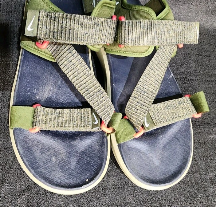 MEN`S NIKE VISTA SANDAL NA SIZE 11 BOUROUGH Olive GREEN/GRAY  display picture 1