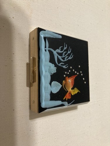 Vintage Compact With Fish Design