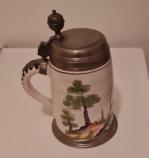 Bierkrug Steingut/Keramik mit Zinndeckel Fantasy & Mythologie Motiv Landschaft