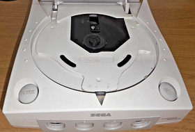 SEGA HKT-3030 PAL UK Dreamcast Console Spares or Repair