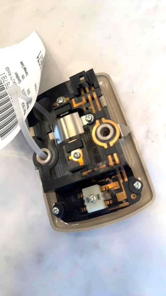 2005 HYUNDAI ELANTRA Interior Overhead Ceiling Roof Light Lamp 2.0L 4 Cylinder - Image 2 of 4