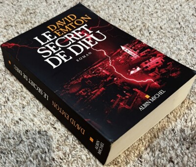 Like New Le Secret De Dieu David Emton Trade Paperback Thriller in French Langue