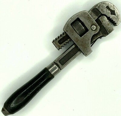 Stillson Walworth #8 Wood Handle Monkey Adjustable Pipe Wrench Good Condition