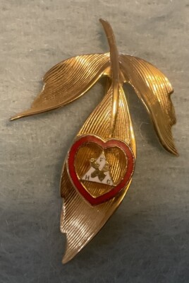 Vintage FHC Loyal Order Of Moose WOTM Leaf Brooch Pin
