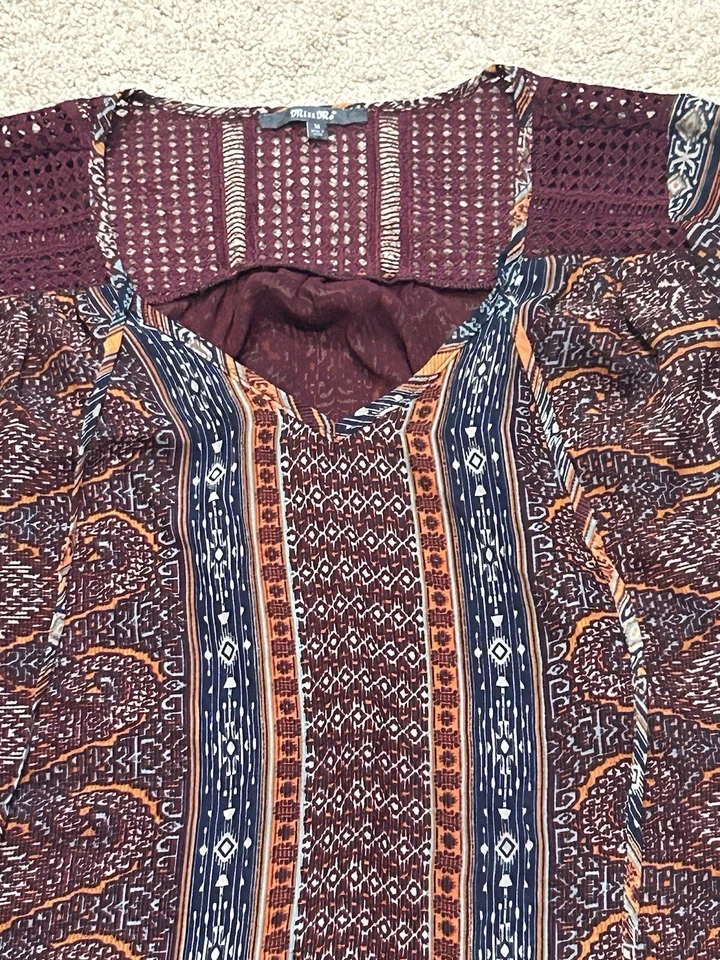 Женская рубашка Miss Me размер средний многоцветный кружевной акцент галстук спереди струящийся комфорт - Изображение 4 из 4