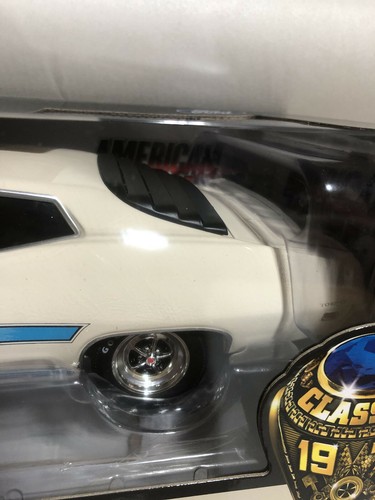 Ford Torino GT 1970 blanco 1:18 automático World 1256 - Imagen 4 de 4