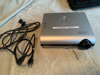 Toshiba TDP-S25 DLP Projector