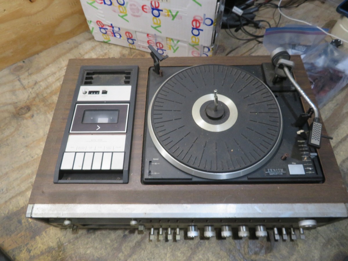Vintage Zenith Integrated Stereo System Model IS 4081 IS4081 Vintage Zenith Integrated Stereo System Model IS 4081 IS4081