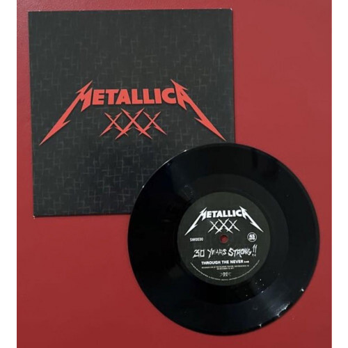 METALLICA The First 30 Years / Live EP + 130 page Color Booklet pchsed at Amoeba - Bild 8 von 10