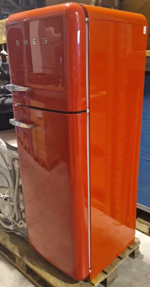 Retro SMEG Kühlschrank in Rot - zur Abholung - Bild 2 von 4